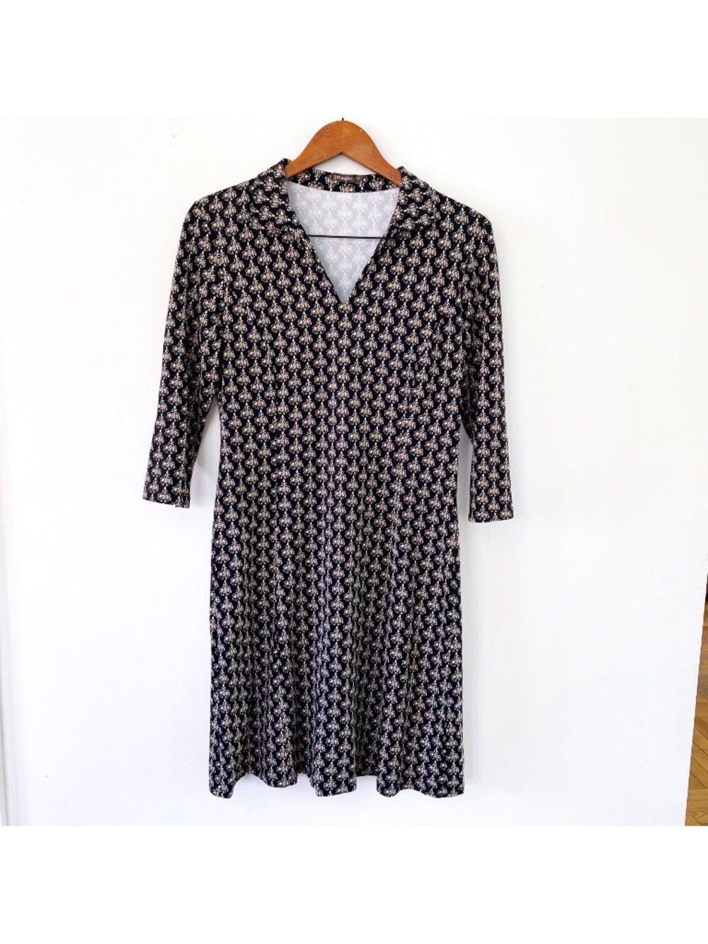 J. McLaughlin Ivana Dress in Pineapple Print, Size Medium
